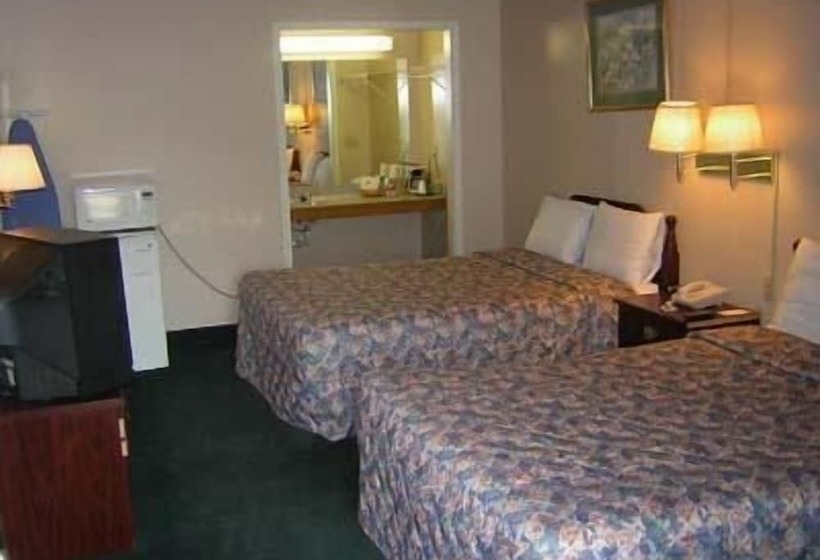 Quarto Estandar 2 Camas Casal, Americas Best Value Inn Rome