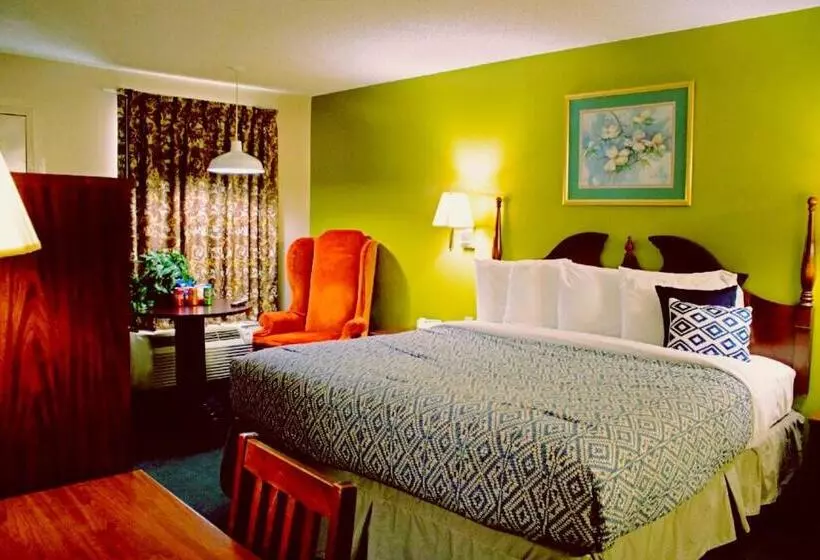 キングサイズベッドのスタンダードルーム, Americas Best Value Inn Rome