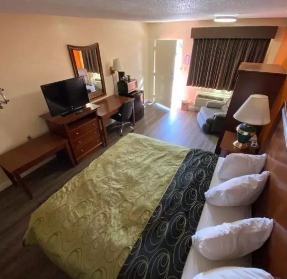 キングサイズベッドのスタンダードルーム, Budget Host Inn   Baxley