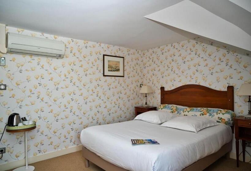 חדר פנטהאוז, Chateau De La Rozelle