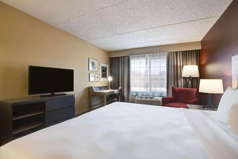 Standard-huone King-vuode, Comfort Inn & Suites St. Paul Northeast
