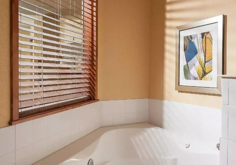 キングサイズベッドのエクゼクティブ, Fairfield Inn & Suites By Marriott Anchorage Midtown