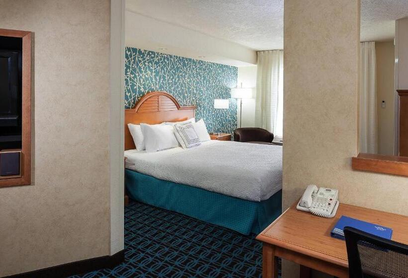 带双人大床的行政管理套房, Fairfield Inn & Suites By Marriott Anchorage Midtown
