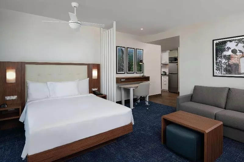 スタンダードルーム, Hampton Inn & Suites Dodge City