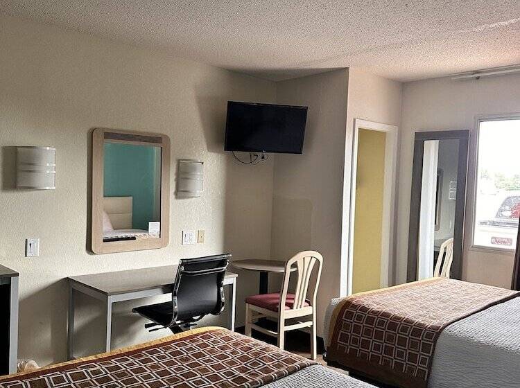 غرفه قياسيه سريرين مزدوجين, Howard Johnson By Wyndham Clarksville Tennessee