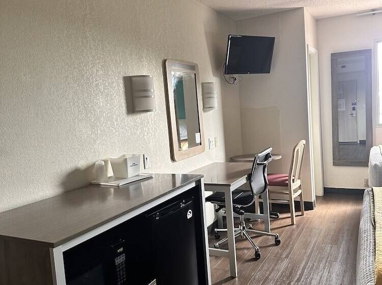 Номер Стандарт 2 Двуспальные Кровати, Howard Johnson By Wyndham Clarksville Tennessee