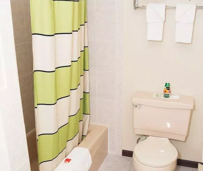 ２ダブルベッドのスタンダードルーム, Red Carpet Inn And Suites Plymouth