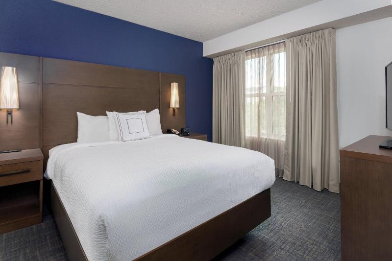 스위트, Residence Inn Wayne