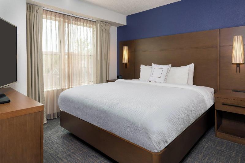 带大床的标准工作室, Residence Inn Wayne