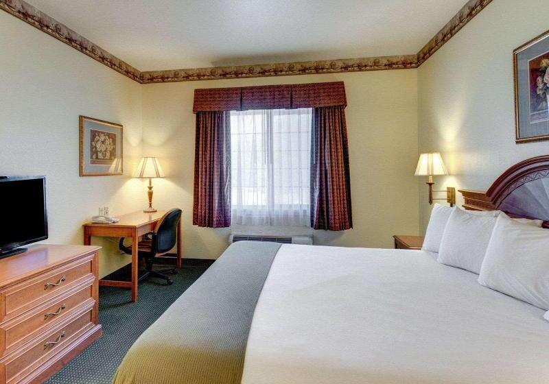 חדר סטנדרט עם מיטת קינג, Quality Inn & Suites   Glen Rose