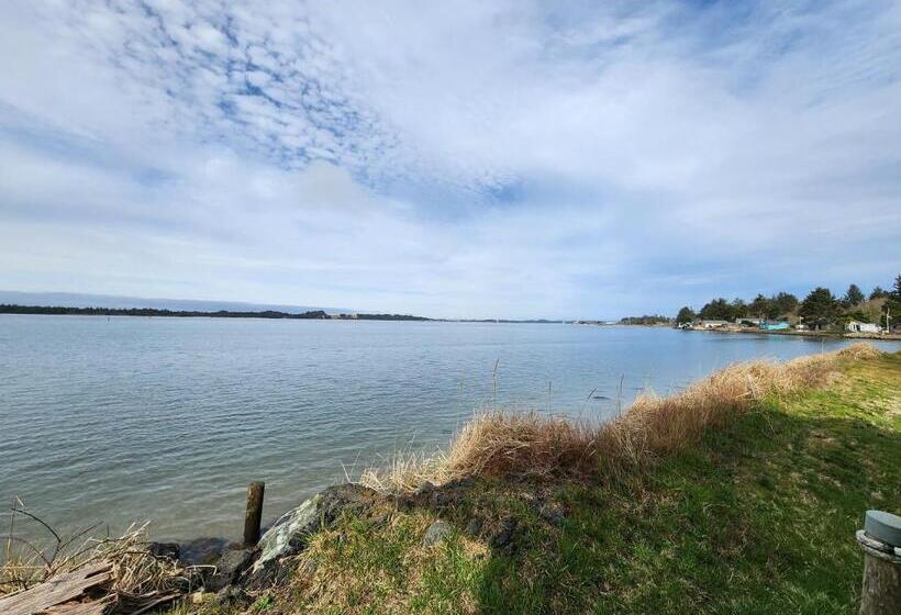 דירת חדר נוף לים, Plainview Motel