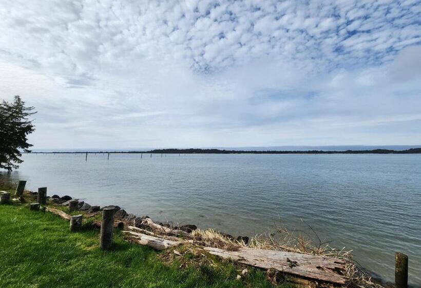 דירת חדר בקומת קרקע, Plainview Motel