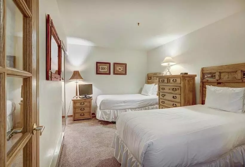 ２ベッドルームアパートメント, Townsend Place