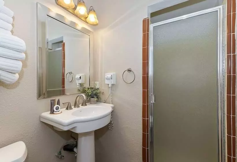 اتاق استاندارد, Robinhood Resort