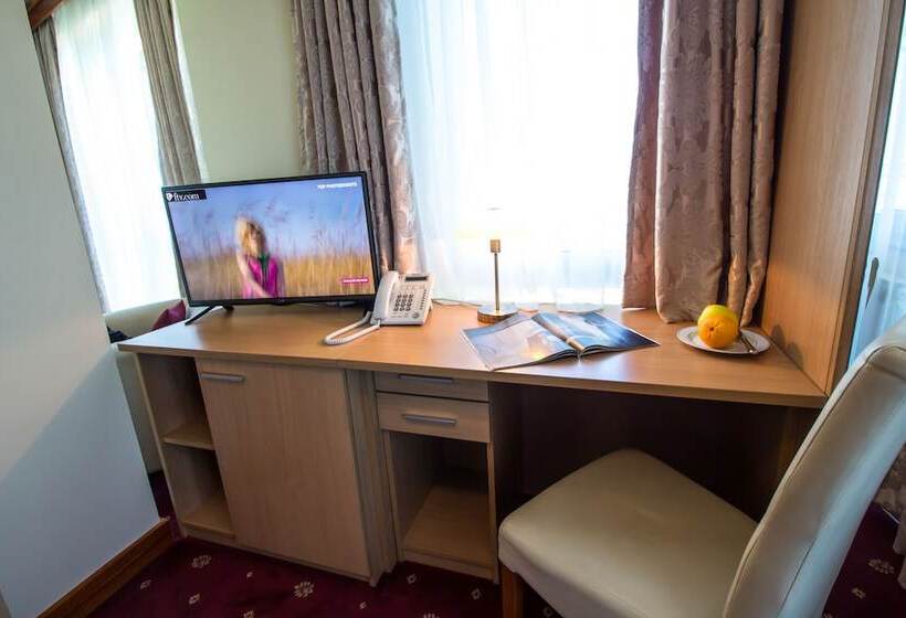 سوییت لوکس, Cezar Banja Luka