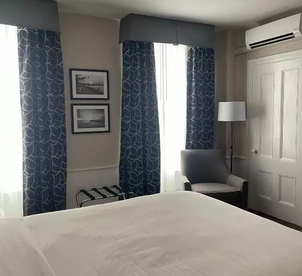 スタンダードルーム, Essex Street Inn & Suites, Ascend Hotel Collection