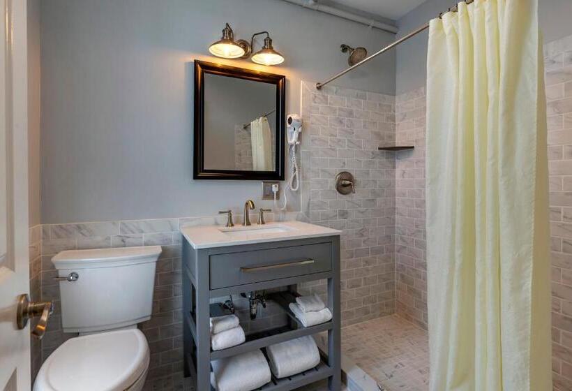 غرفة قياسية, Essex Street Inn & Suites, Ascend Hotel Collection