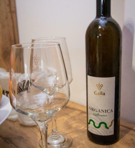 חדר דלוקס, Grand