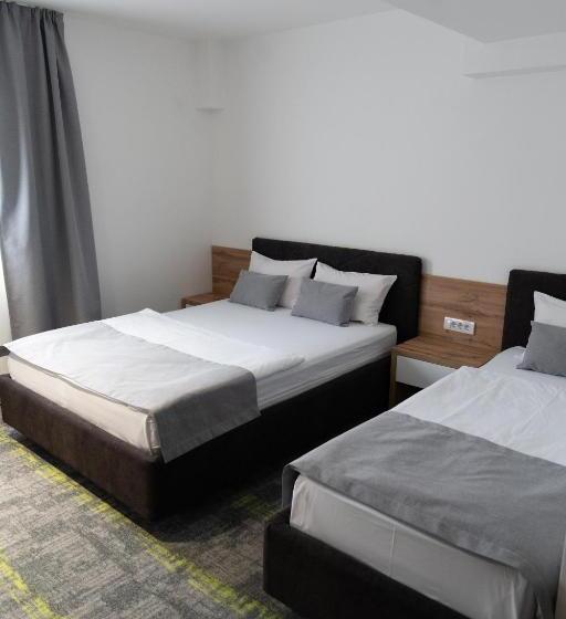 חדר דלוקס, Grand