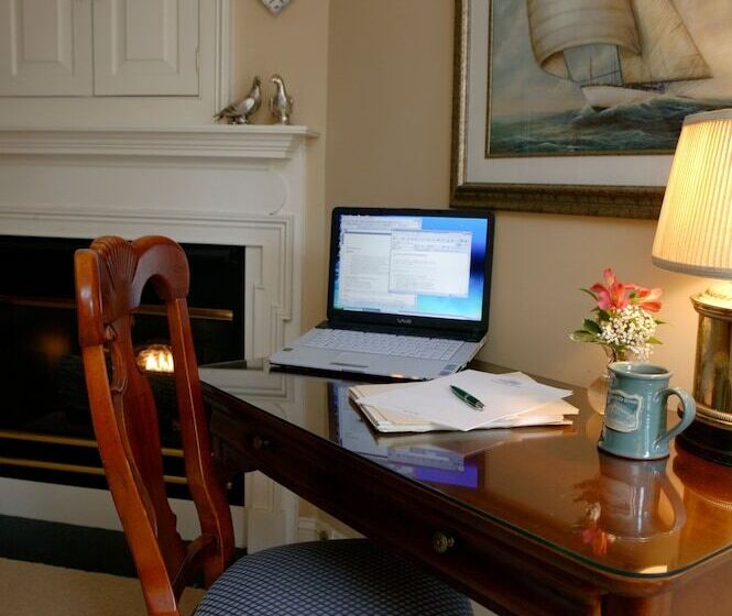 غرفة ديلوكس, Lambertville House