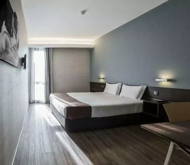اتاق استاندارد, Moov Hotel Porto Centro