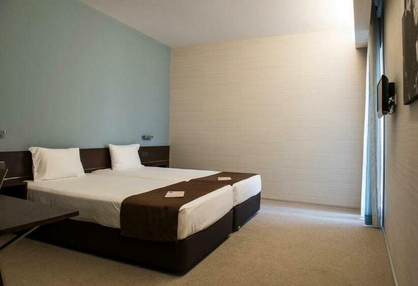 اتاق استاندارد, Moov Hotel Porto Centro