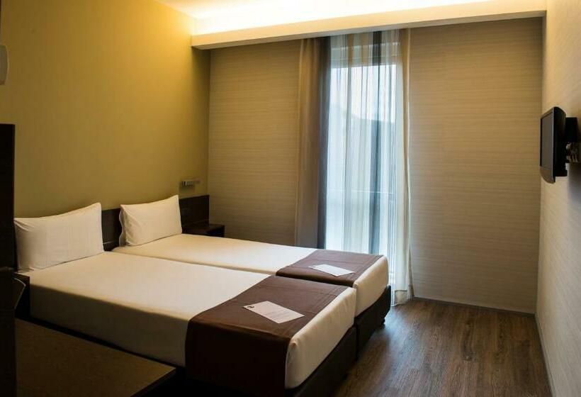 اتاق استاندارد, Moov Hotel Porto Centro