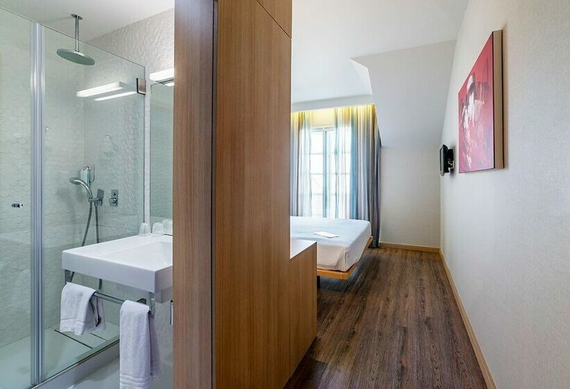 اتاق استاندارد با بالکن, Moov Hotel Porto Centro