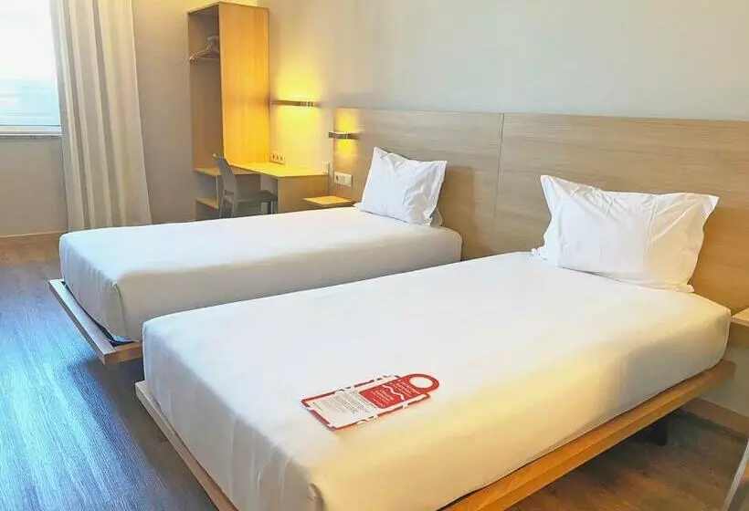 اتاق استاندارد با چشمانداز شهر, Moov Hotel Porto Centro