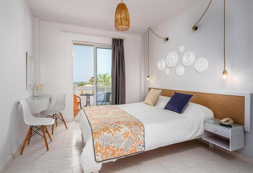 غرفة كلاسيكية, Mrs Chryssana Beach