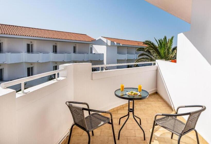 غرفة كلاسيكية مطلّة علي الحديقة, Mrs Chryssana Beach