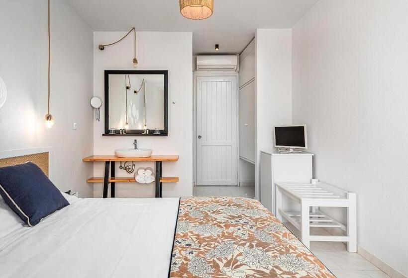 غرفة قياسية مطلّة علي البحر, Mrs Chryssana Beach