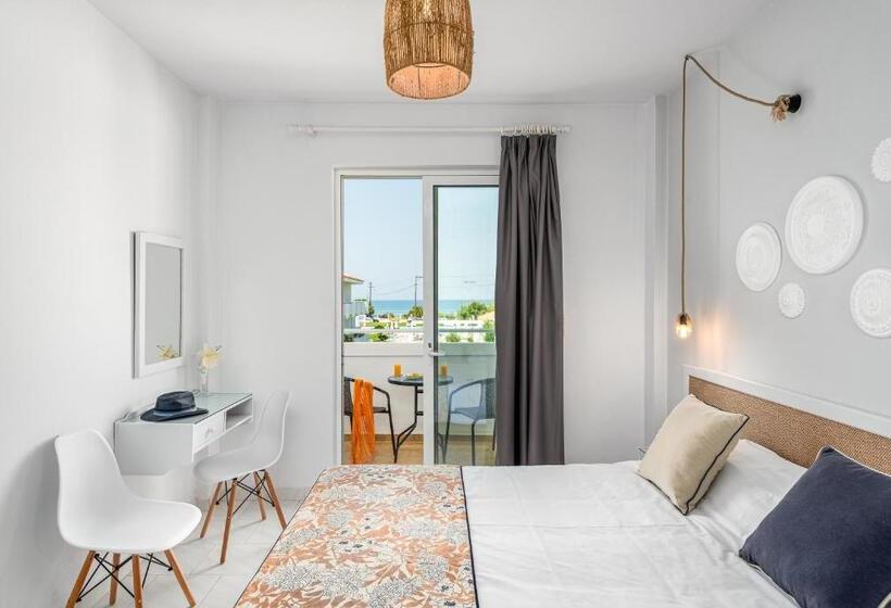 غرفة قياسية مطلّة علي البحر, Mrs Chryssana Beach