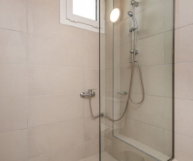 غرفة كلاسيكية مطلّة علي الحديقة, Mrs Chryssana Beach