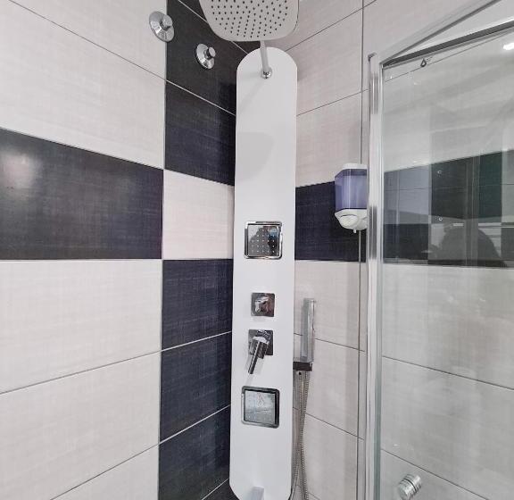 غرفة كلاسيكية رباعية, Perinthos