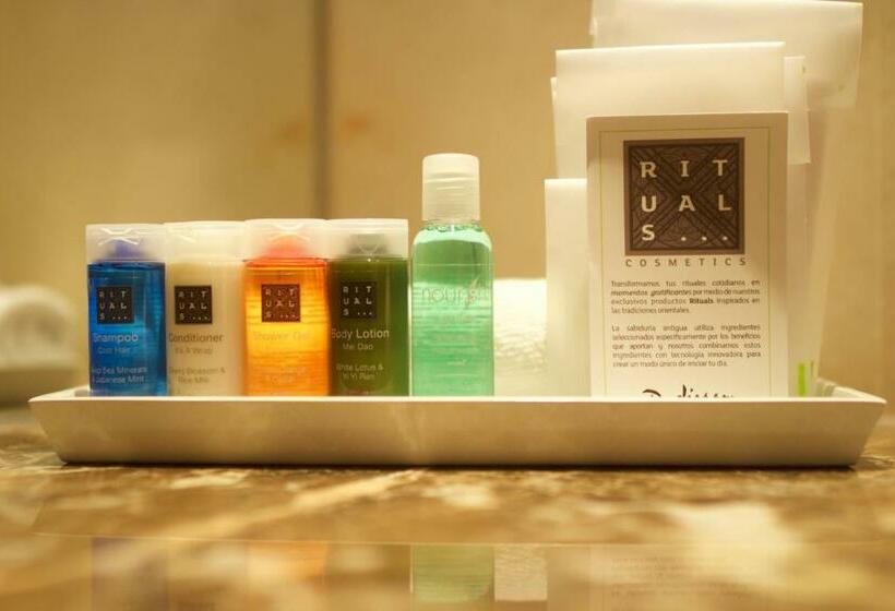 סוויטת 2 חדרי שינה, Radisson Cartagena Ocean Pavillion