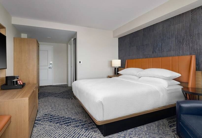 غرفة كلوب مع إطلالات, Sheraton Erie Bayfront