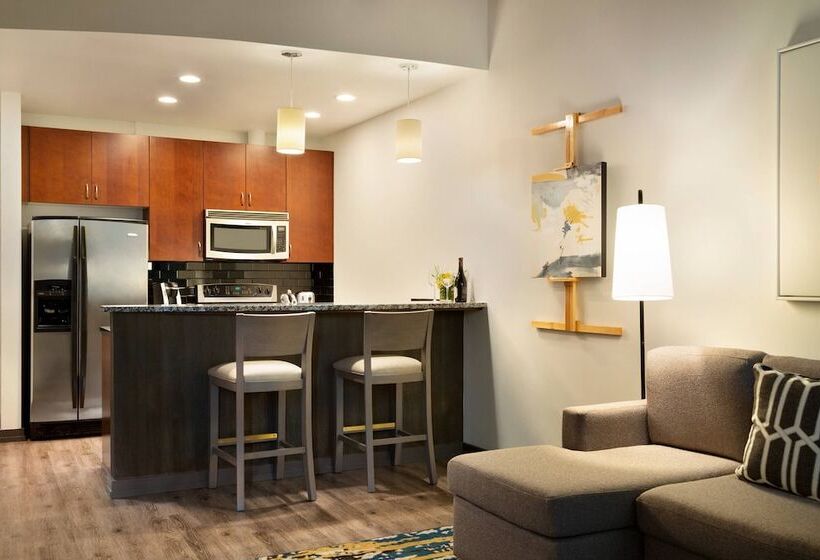 2 Bedroom Suite Pool View, Twelve Downtown, Autograph Collection