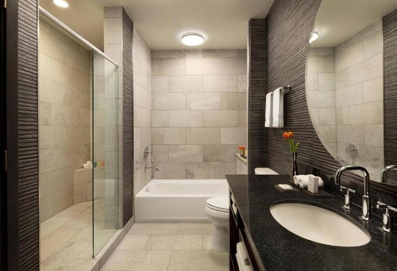 2 Bedroom Suite Pool View, Twelve Downtown, Autograph Collection