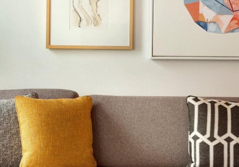 스위트 킹사이즈 침대, Twelve Downtown, Autograph Collection