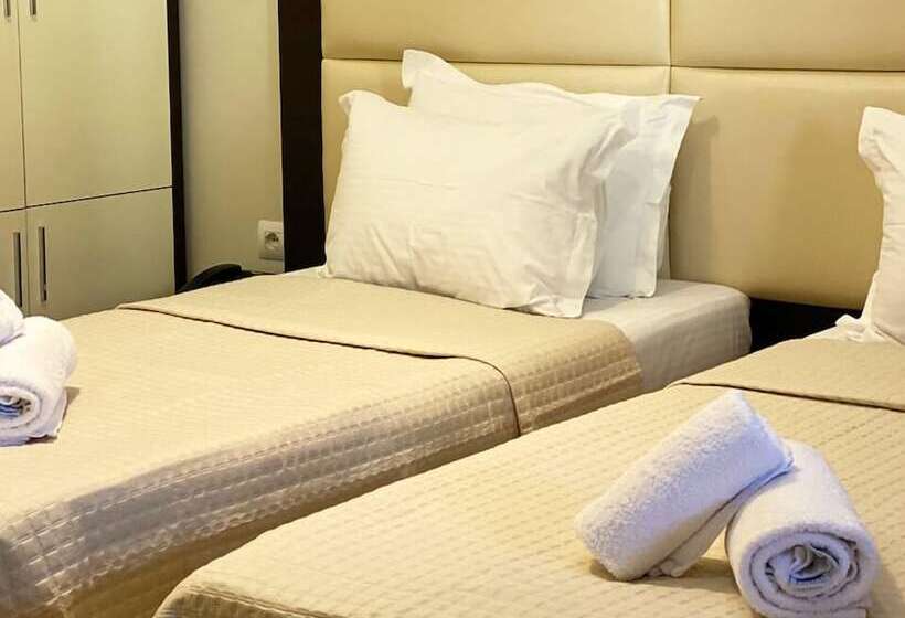 غرفة قياسية, Vila E Arte City Center