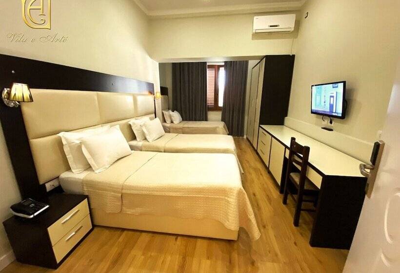 غرفة قياسية ثلاثية, Vila E Arte City Center