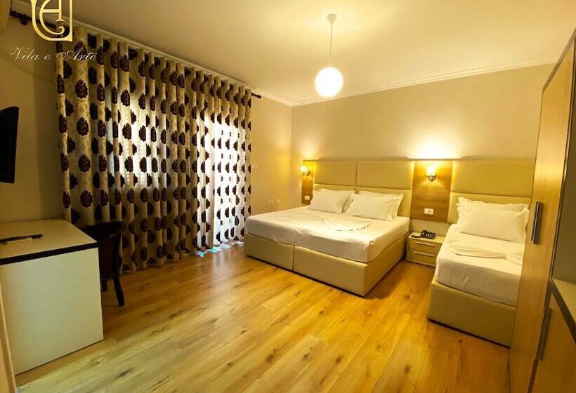 غرفة قياسية ثلاثية, Vila E Arte City Center