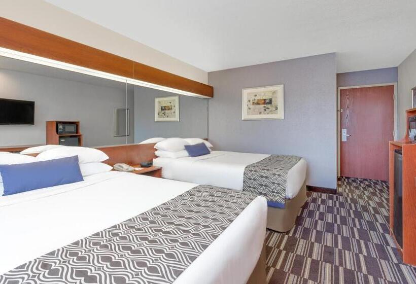غرفة قياسية, Microtel Inn & Suites By Wyndham Bremen