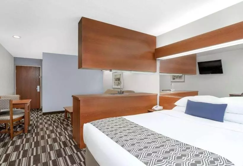 スタンダードスタジオ, Microtel Inn & Suites By Wyndham Bremen