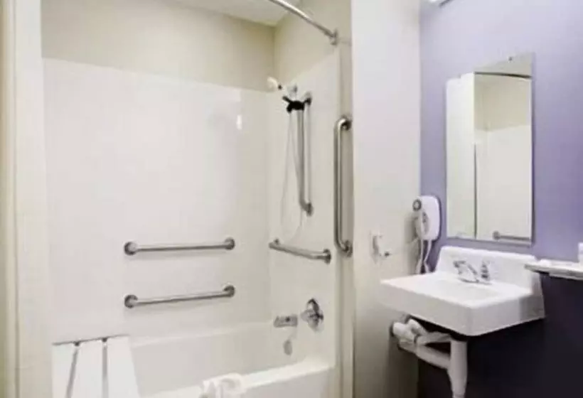 身障者適用スイートルーム, Microtel Inn & Suites By Wyndham Hazelton/bruceton Mills