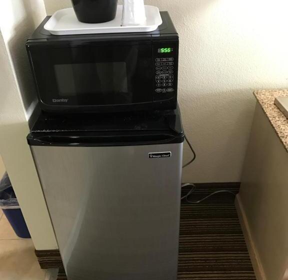 Номер Deluxe, Crystal Inn And Suites
