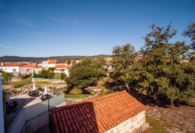 اتاق استاندارد با تراس, A Ponte