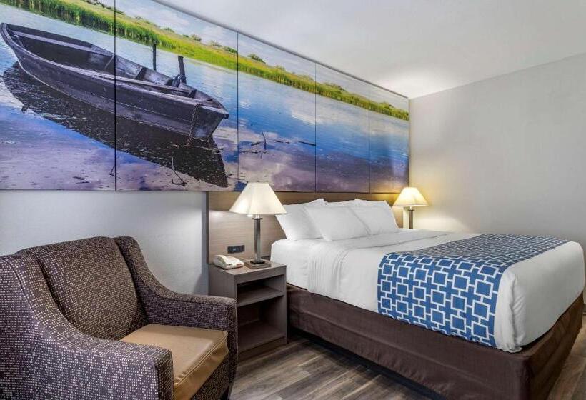 غرفة قياسية سرير كينج, Clarion Pointe Sulphur  Lake Charles