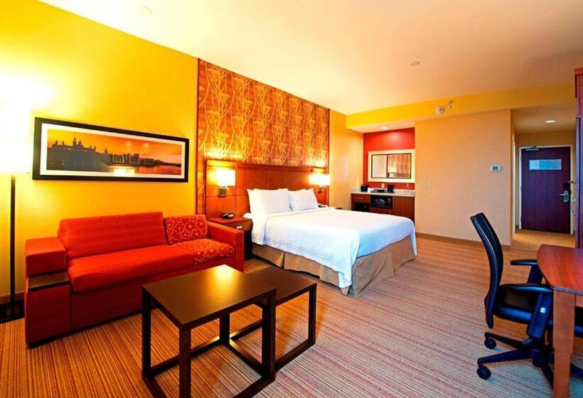 스탠다드 룸 킹사이즈 침대, Courtyard By Marriott Ottawa East